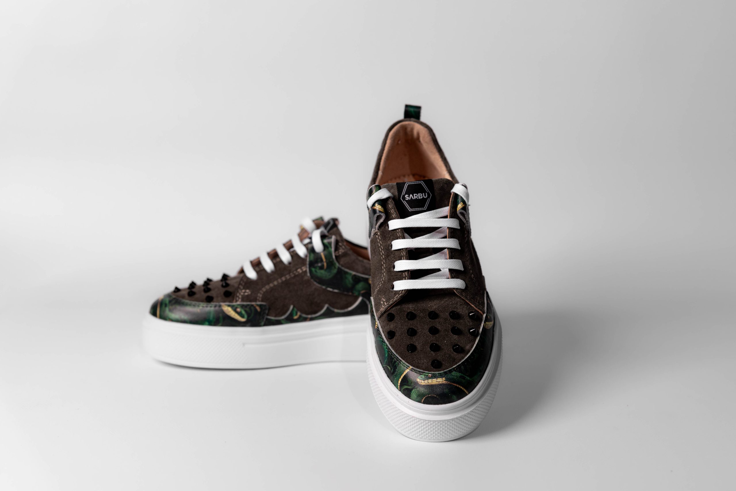 Baskets basses A20-102-05