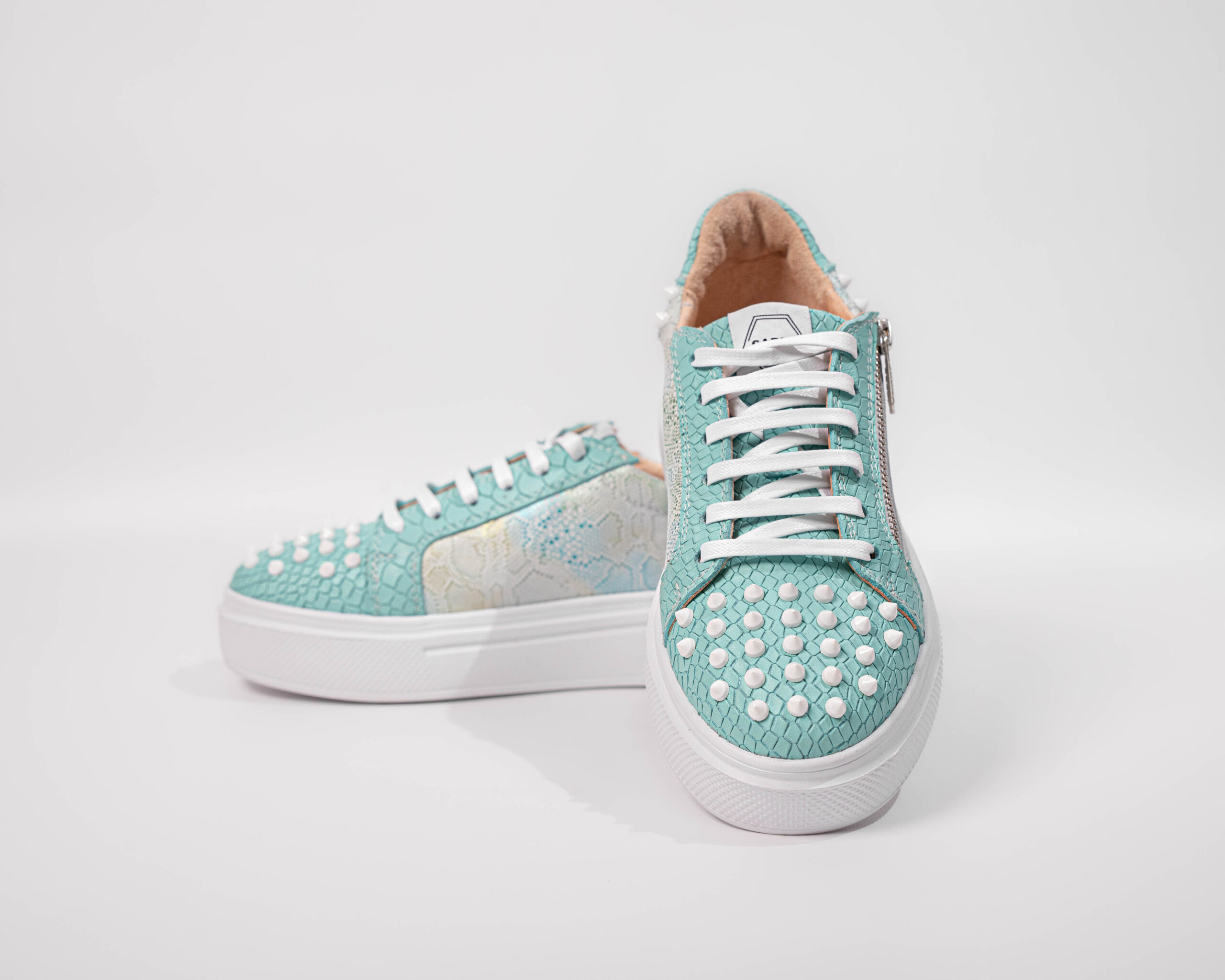 Baskets basses FEM102-02